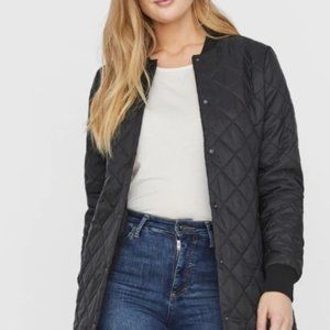 Vero Moda Black Quilted Puffer Jacket Size Large - Like New